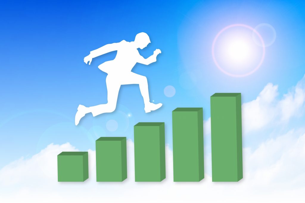 営業戦略とは何か？7つのポイントで実際の営業戦略の立て方を紹介